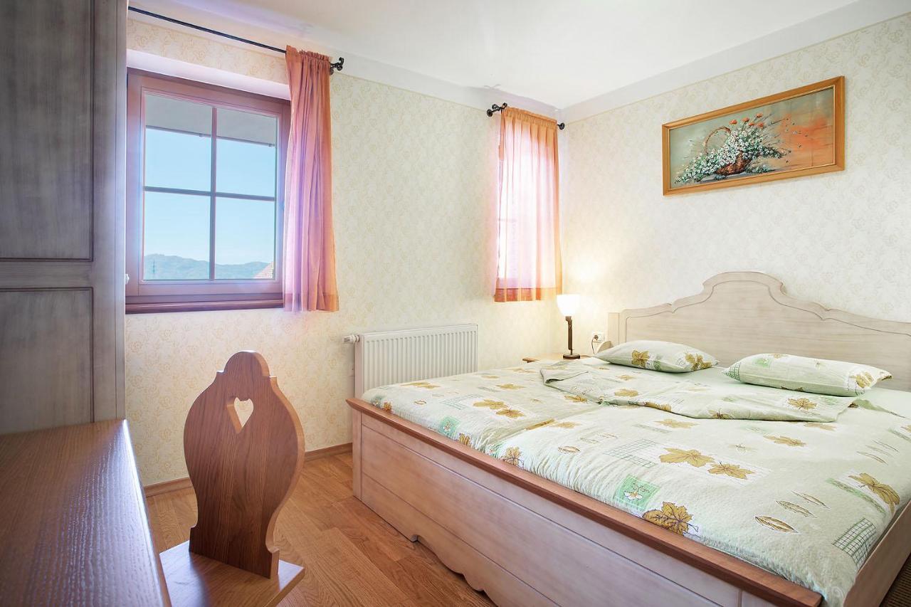 Apartments Tourist Farm Matijovc Накло Екстер'єр фото