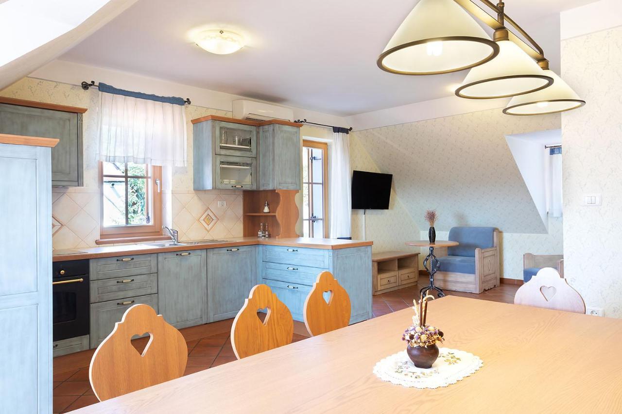 Apartments Tourist Farm Matijovc Накло Екстер'єр фото