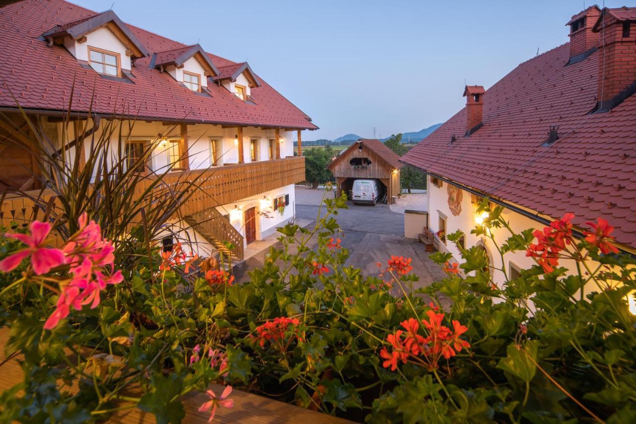 Apartments Tourist Farm Matijovc Накло Екстер'єр фото